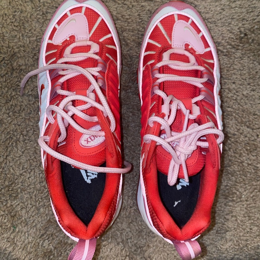 women nike shoes